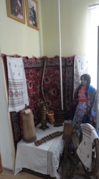 С 22 апреля по 28 августа 2019 года в Ямальском районном музее с. Яр-Сале работает выставка традиционной культуры «Потомки Ермака»