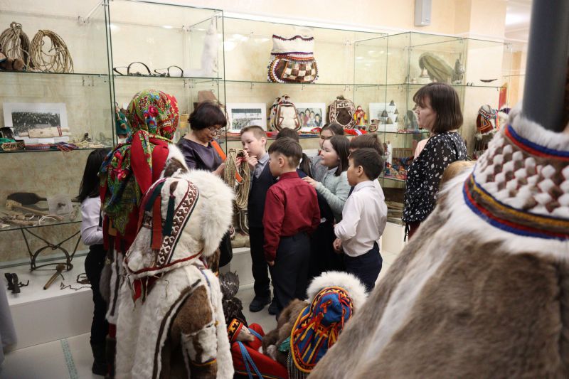 Традиционные народные и художественные промыслы Ямала